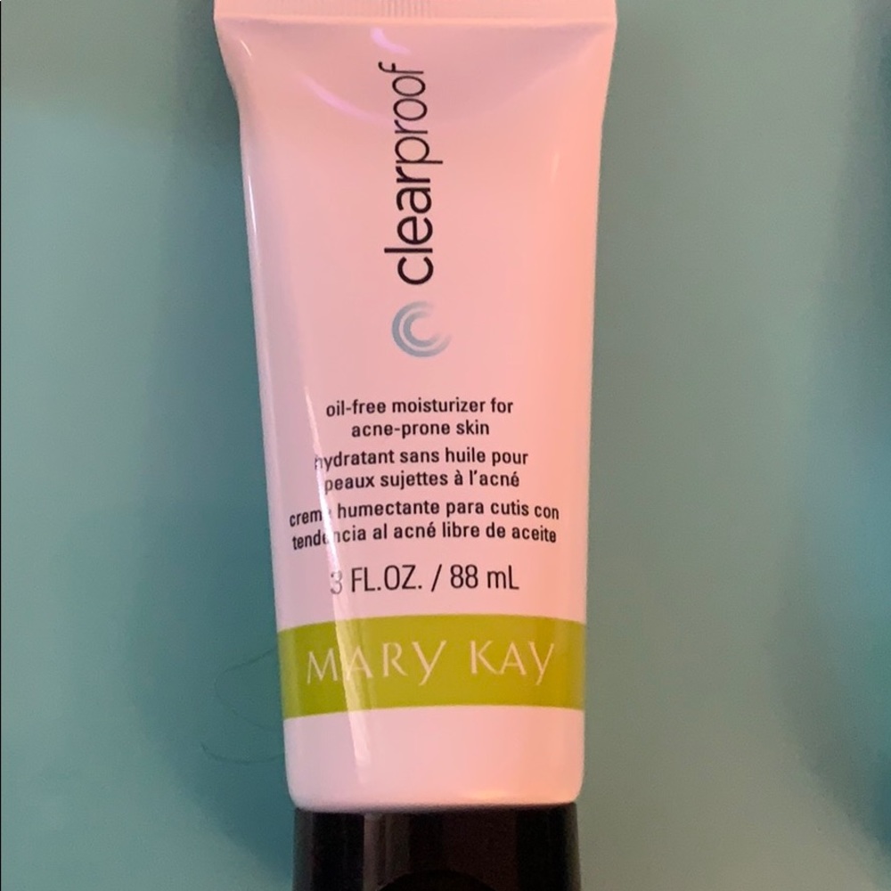 Mary Kay oil-free moisturizer for acne-prone skin